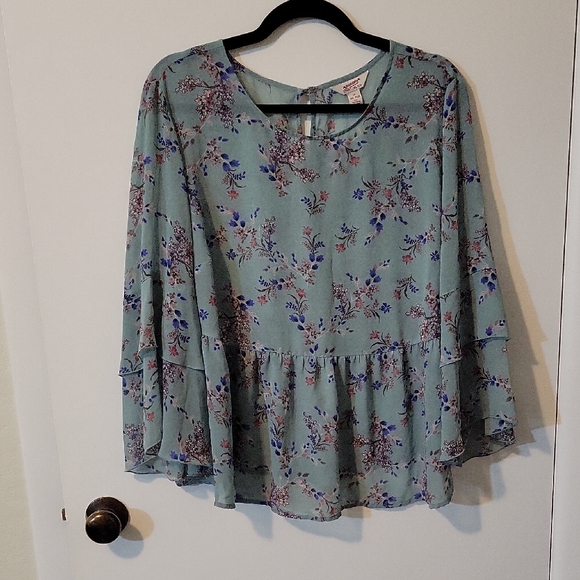 Arizona Jean Company Tops - Arizona Jean Company Green Bell Sleeve Sheer Floral Blouse